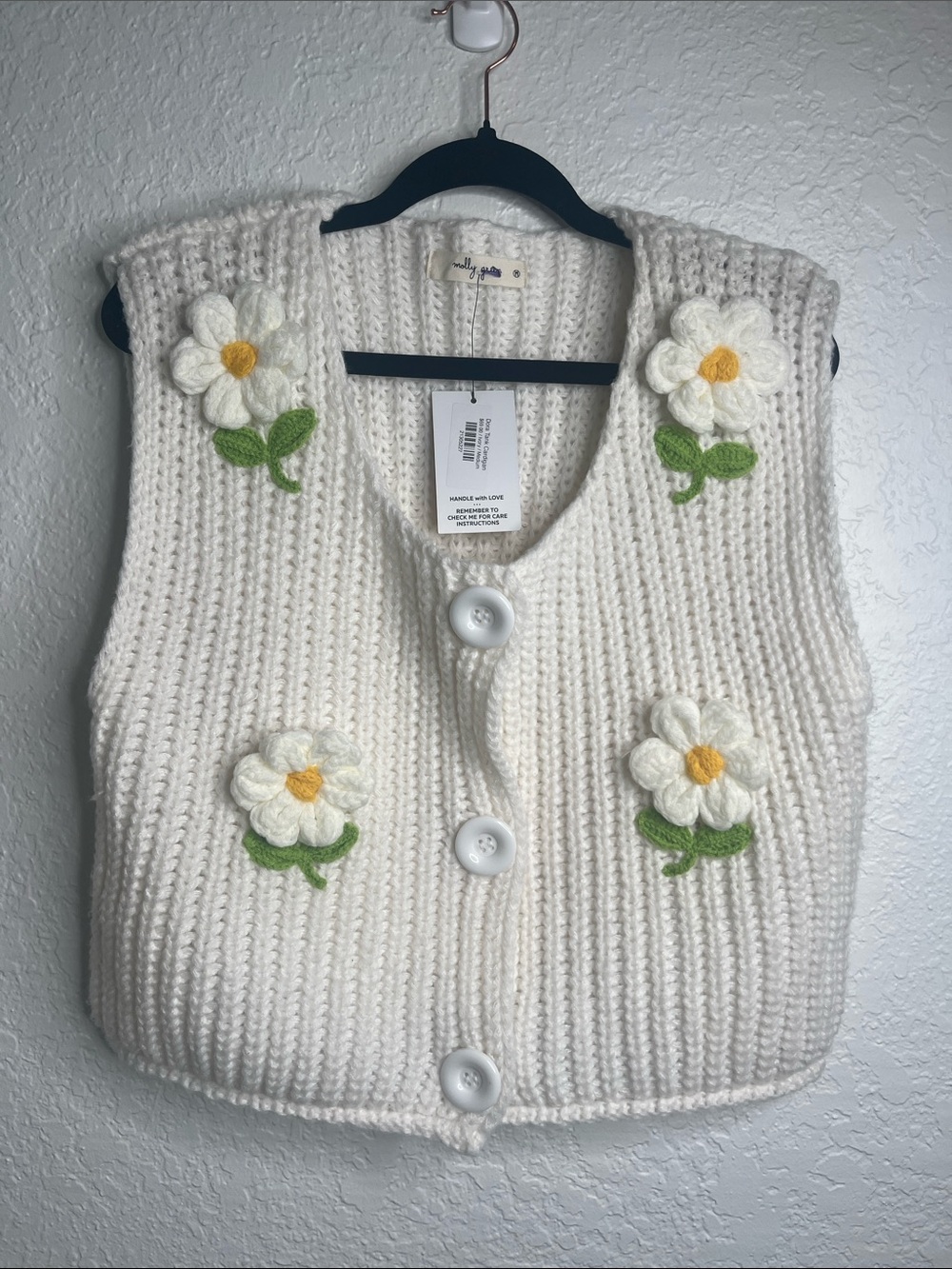 NWT molly green Dora Tank Sweater Cardigan Floral Embroidered Ivory Sz M